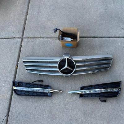 MERCEDES BENZ RADIATOR GRILLE, LED DAYTIME RUNNING LIGHTS AND OEM HID XENON HEADLIGHT BALLASTS
