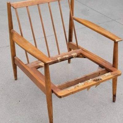 Mid Century Modern Baumritter Spindle Back Armchair / Lounge Chair