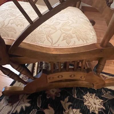 Rocking chair