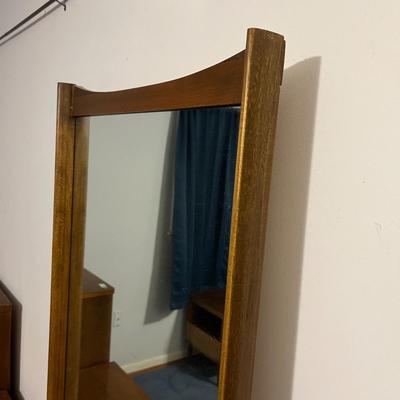 MCM Style Bassett Furniture Long Dresser w Mirror (Part of 5 Pc. Set)