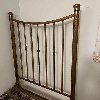 Vintage Brass Bed (2 of 2)