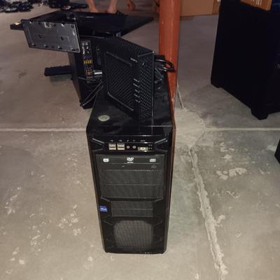 COMPUTER TOWER AND MOTOROLA SURFBOARD