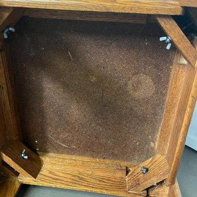 Solid Oak Side/lamp Table