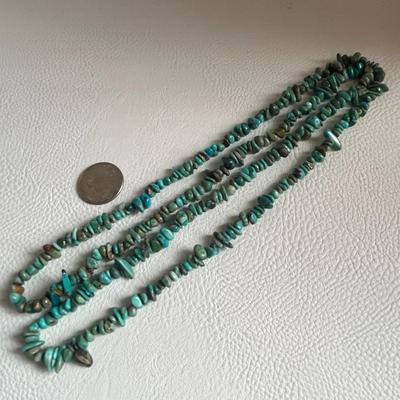 Gorgeous  Turquoise Nugget Necklace