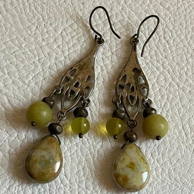 Green Teardrop Pendant Chain Necklace With Earrings