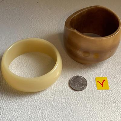 Set of 2 Cuff Bracelets