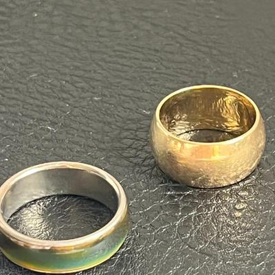 Set of 2 Rings: 14K Gold Ring + possible mood ring
