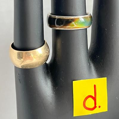 Set of 2 Rings: 14K Gold Ring + possible mood ring