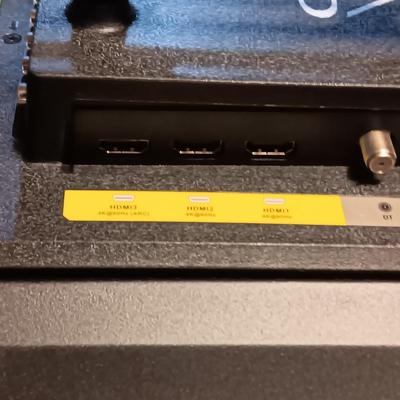 SCEPTRE 43" TV 4K UHD