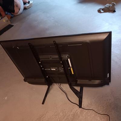 SCEPTRE 43" TV 4K UHD