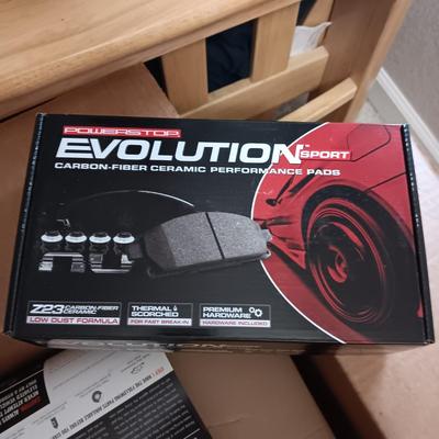 NEW POWERSTOP BRAKE PADS AND ROTORS PLUS VARIOUS AUTO PARTS