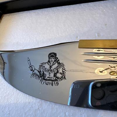 Case W.R. Bowie 1836 Davy Crockett BOWIE knife with Sheath, Box, & Sleeve.
