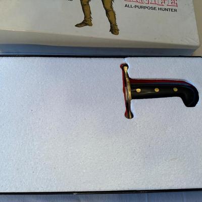 Case W.R. Bowie 1836 Davy Crockett BOWIE knife with Sheath, Box, & Sleeve.