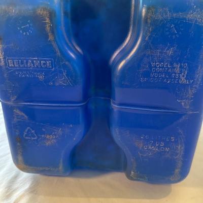 7 gallon water container