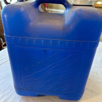 7 gallon water container