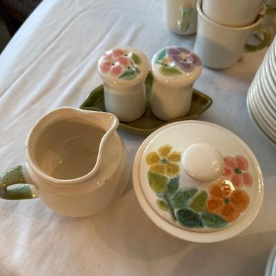 1970’s Franciscan Earthenware Set, Floral Pattern