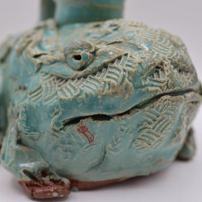 Sculpted Frog Vase Decor