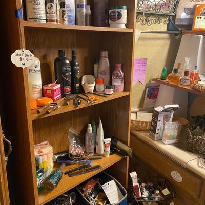 Lot 3: Bathroom Selection & Furniture