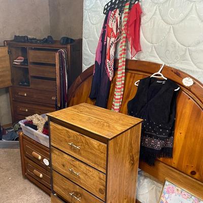 Lot 5: Furniture & More