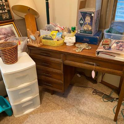 Lot 9: Craft Room (Left side)