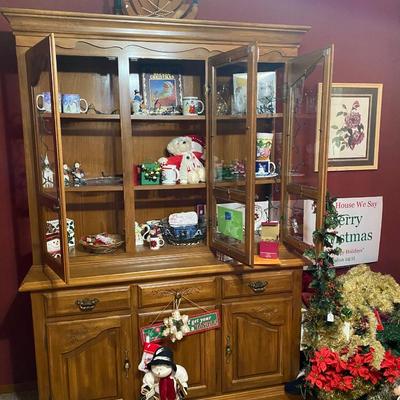 Lot 11: Holiday Room (Right Side)