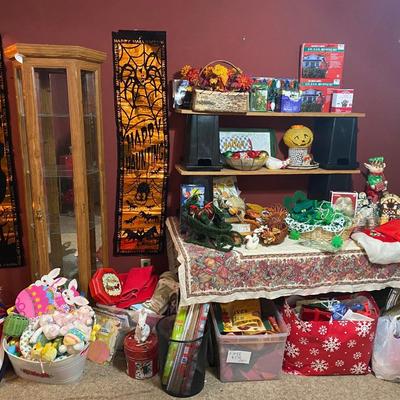 Lot 12: Holiday Room (Left Side)