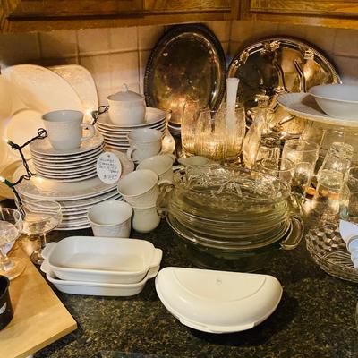 Lot 15; Kitchen Counter Selection