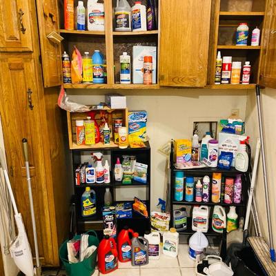 Lot 17: Household Supplies