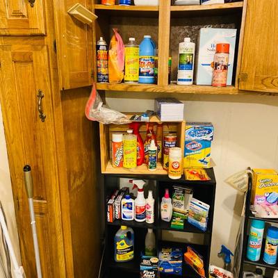 Lot 17: Household Supplies