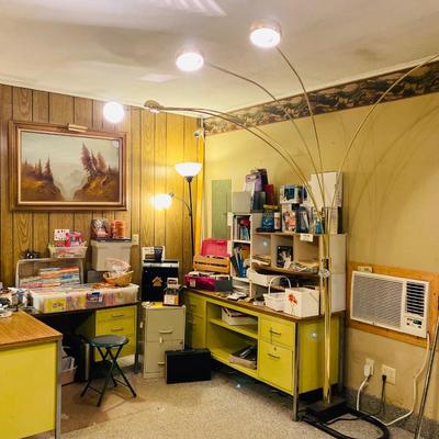 Lot 19: Office (Right Side)