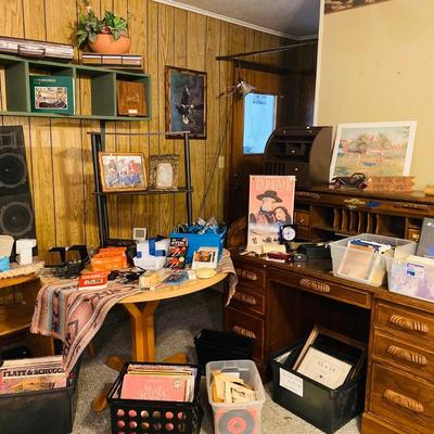 Lot 21: Desk, Green Shelf & More