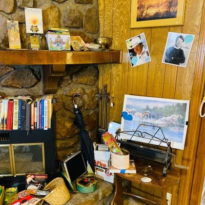 Lot 22: Fireplace items & books