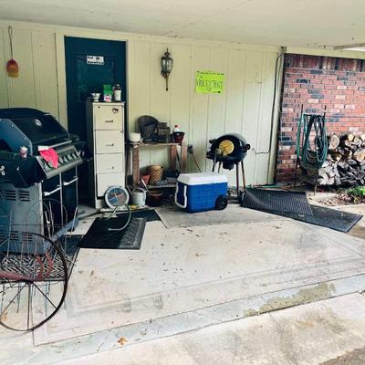 Lot 27: Patio Selection