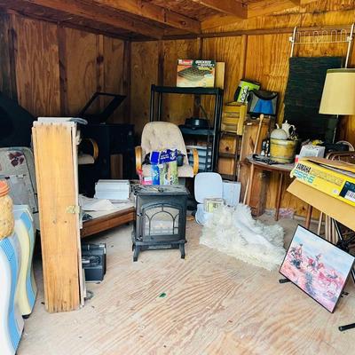 Lot 28: Shed Selection