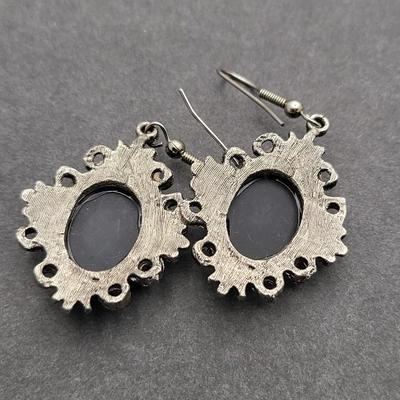 Vintage Black White Stone Cameo Jewelry