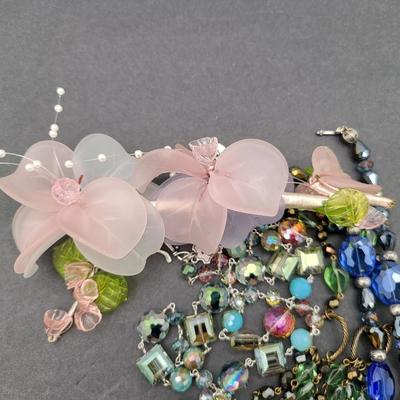 Decorative Frosted Glass Flower & Crystal Necklaces