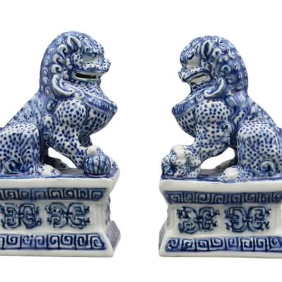 Pair Of Guardian Lions Blue And White Hand-painted Bookshelf Decor Chinoiserie