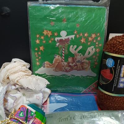 Sewing patterns and Sewing items - Yarn - craft kits