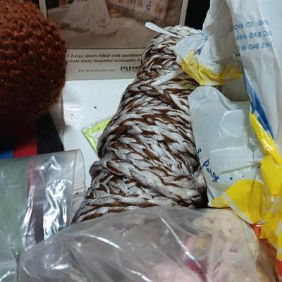 Sewing patterns and Sewing items - Yarn - craft kits