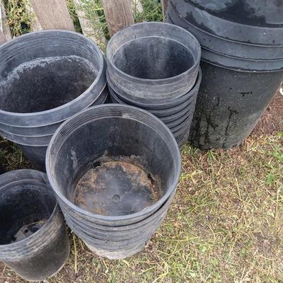 Assortment of gardening plant pots - large and small