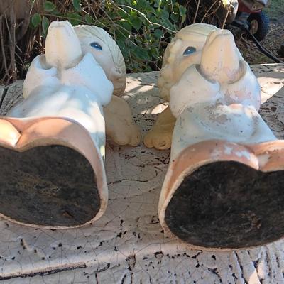 1998 Precious Moments Inc. Universal Studios statues / yard art