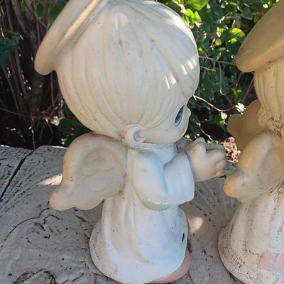 1998 Precious Moments Inc. Universal Studios statues / yard art