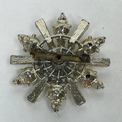 Vintage Gold Tone Starburst Rhinestone Brooch