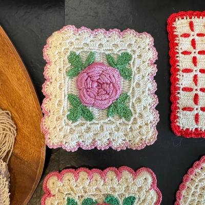 BUNDLE OF HAND-KNIT POT HOLDERS