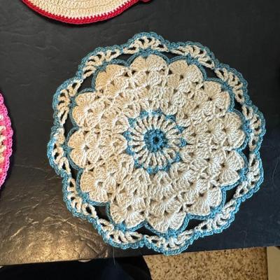 BUNDLE OF HAND-KNIT POT HOLDERS
