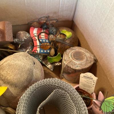 Box of miscellaneous garden items
