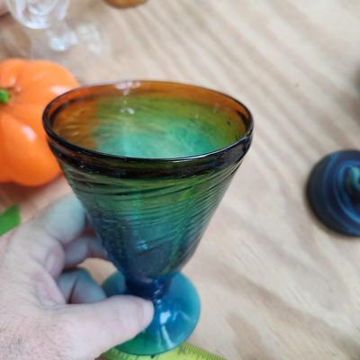 Lot of 17 pieces Art Glass Vases Hummingbird