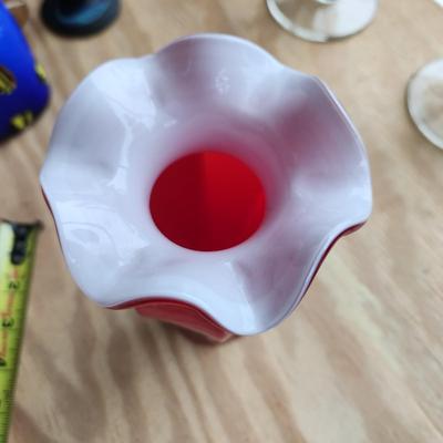 Lot of 17 pieces Art Glass Vases Hummingbird