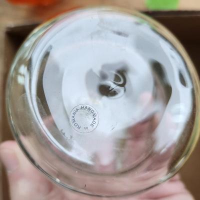 Lot of 17 pieces Art Glass Vases Hummingbird
