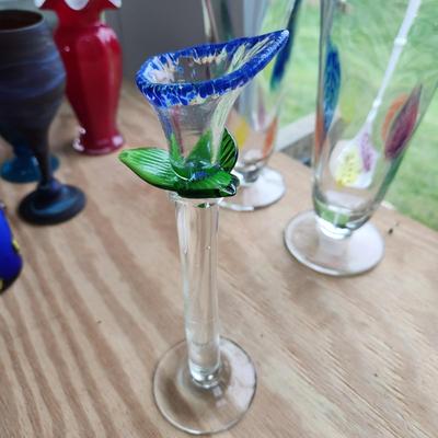 Lot of 17 pieces Art Glass Vases Hummingbird
